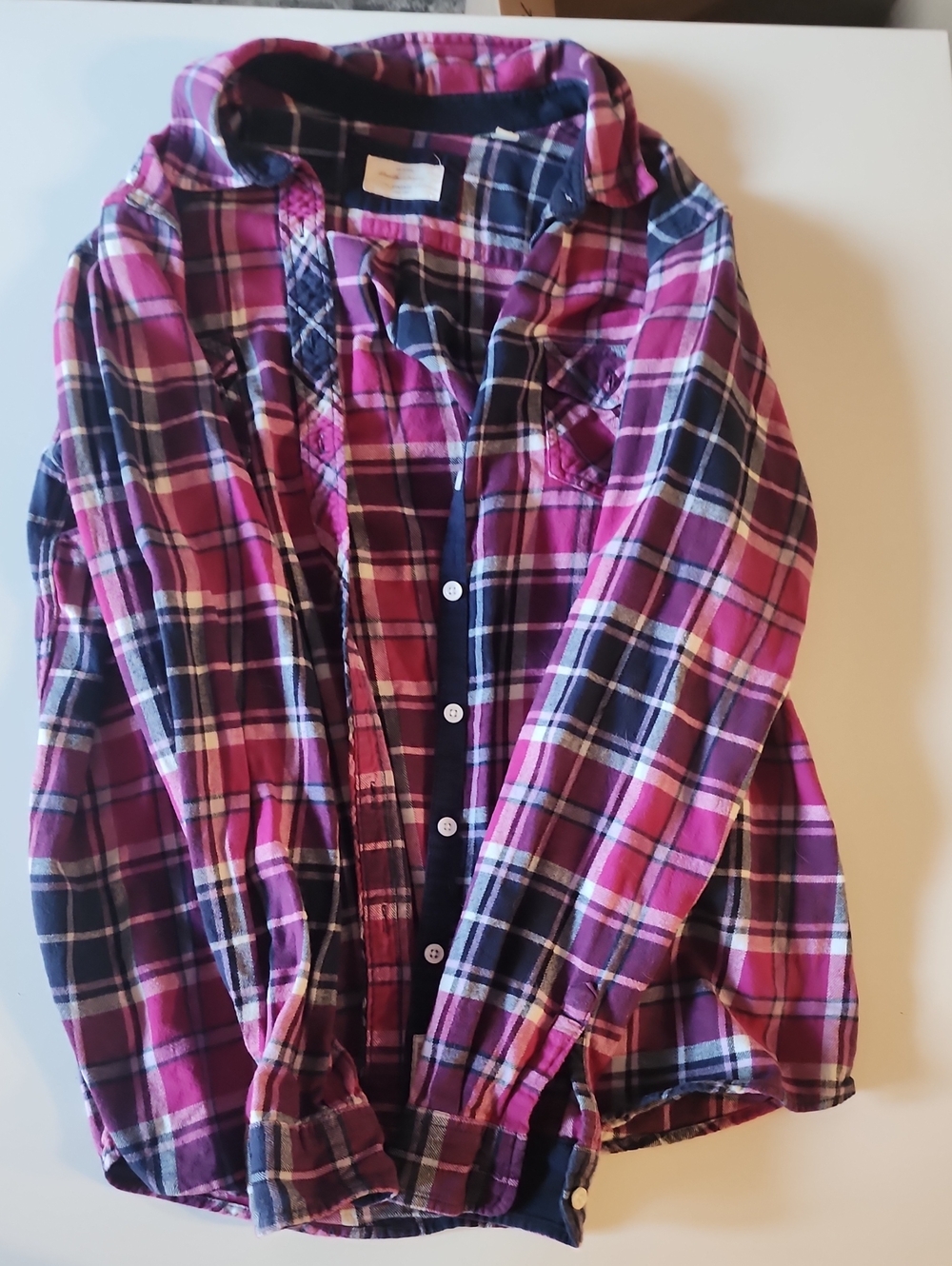 Men's Casual Plaid Button-Down Shirt in Pink & Navy